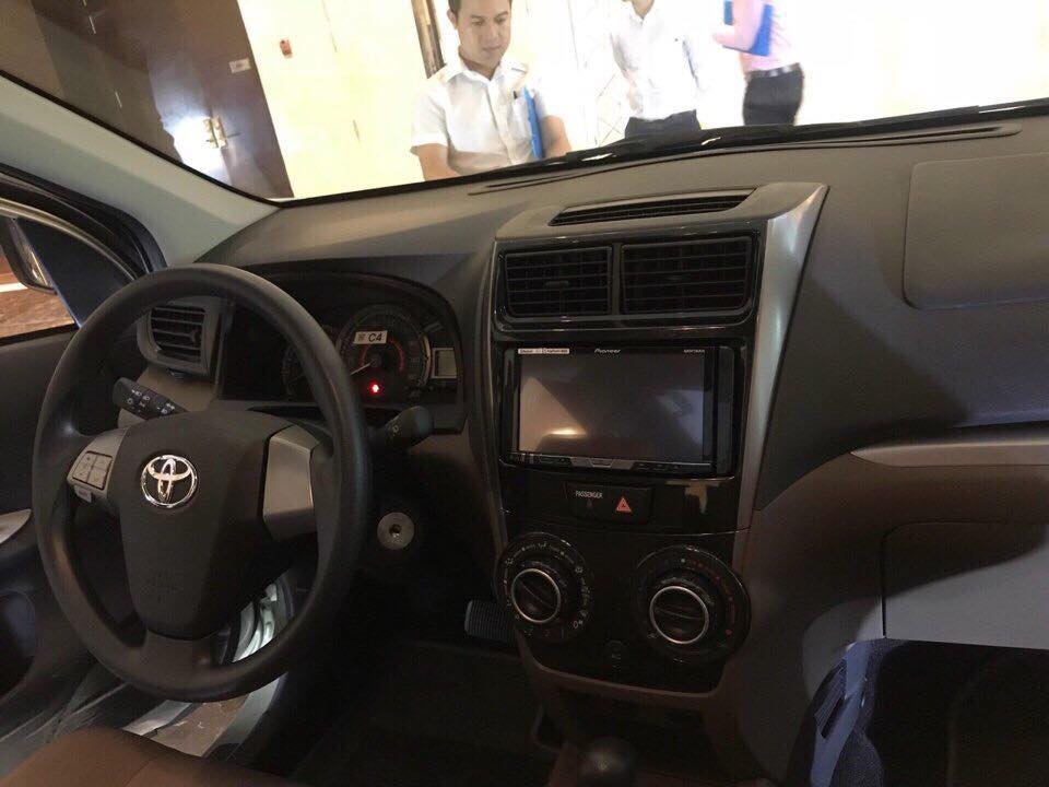 Nội thất với trang bị cơ bản của Toyota Avanza 2018