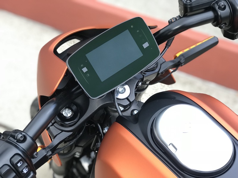 Cận cảnh bản thương mại mô tô điện Harley-Davidson LiveWire Cận cảnh bản thương mại mô tô điện Harley-Davidson LiveWire