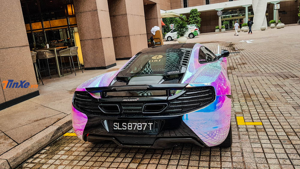 MP4-12C cũng chính là chiếc siêu xe đầu tiên do hãng McLaren tự tay lên bản vẽ cũng như thiết kế MP4-12C cũng chính là chiếc siêu xe đầu tiên do hãng McLaren tự tay lên bản vẽ cũng như thiết kế