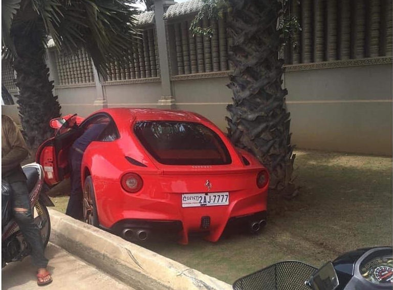 Siêu ngựa này mang biển kiểm soát tứ quý 7