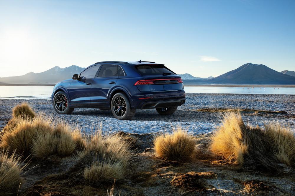 Audi Q8 2019 có thiết kế bắt mắt và trang bị động cơ 335 mã lực