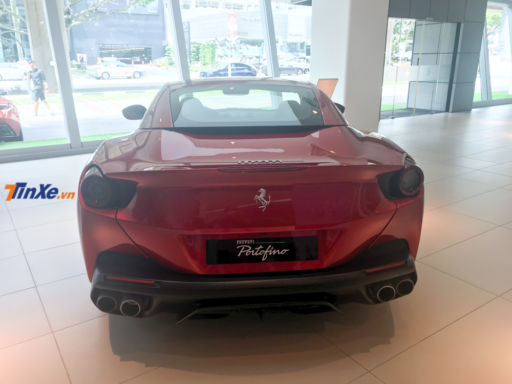 Ferrari Portofino có trọng lượng nhẹ hơn 80 kg so với California nhưng độ an toàn và chắc chắn cao hơn 35%