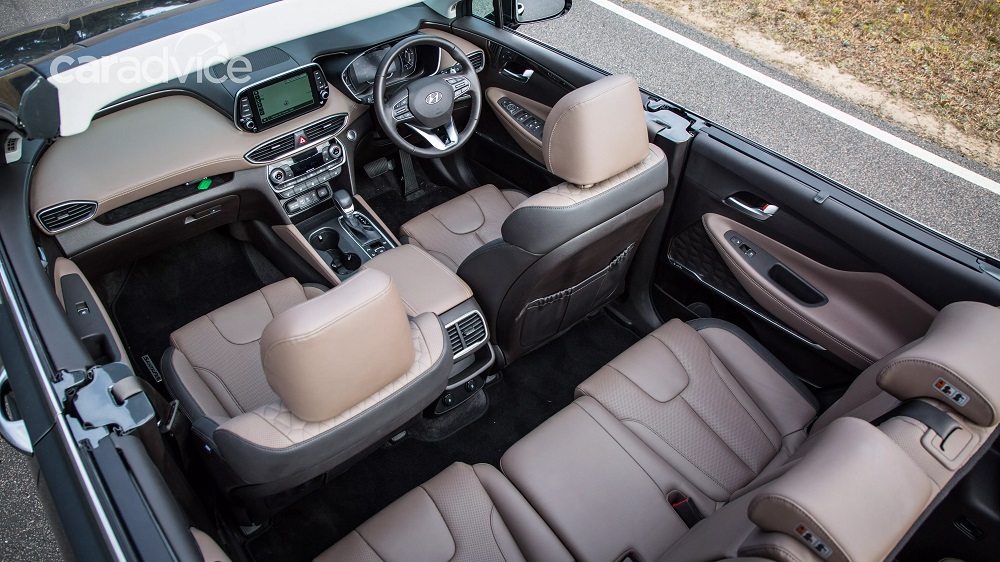 Nội thất bọc da màu Kimchi của chiếc Hyundai Santa Fe Cabriolet Nội thất bọc da màu Kimchi của chiếc Hyundai Santa Fe Cabriolet