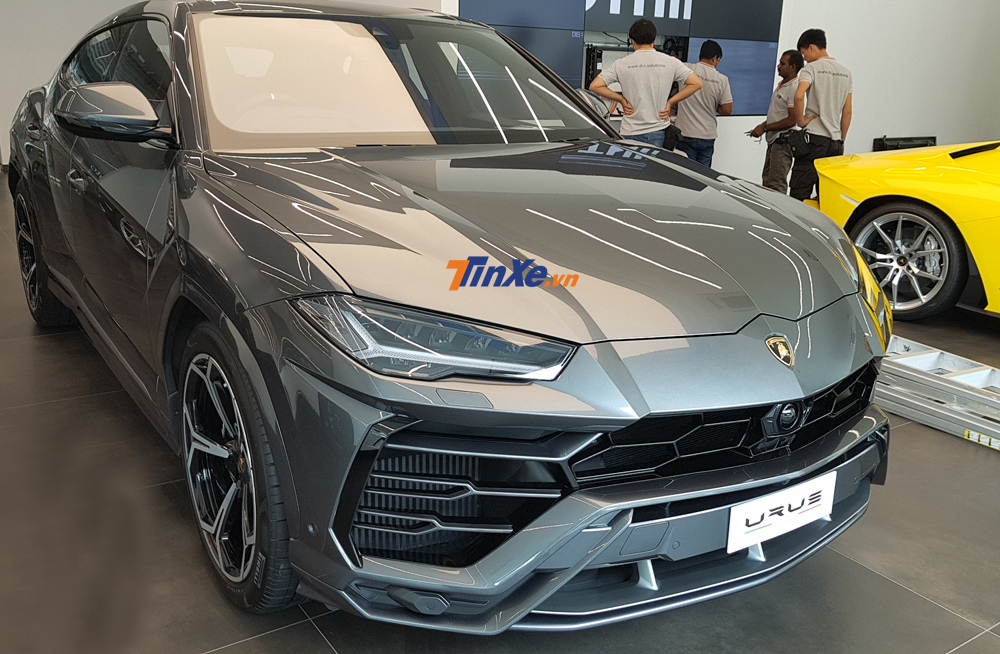 Siêu SUV Lamborghini Urus còn có đến 6 chế độ lái khác nhau 