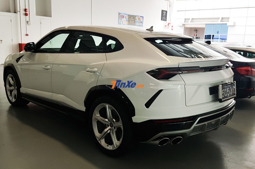 Mức giá rẻ nhất trong các sản phẩm của Lamborghini đang giúp Urus được giới nhà giàu Singapore để mắt đến