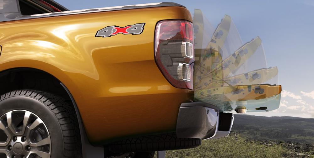 Cửa thùng sau có trợ lực Cửa thùng sau có trợ lực