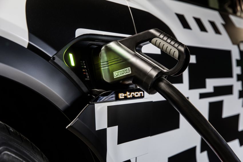 SUV điện Audi e-tron lên sóng 18/9 tới, quyết đấu Mercedes-Benz EQC