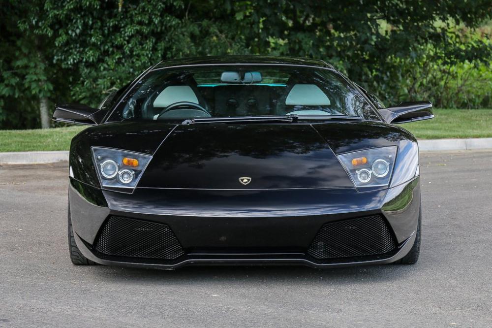 1 trong số 20 chiếc Lamborghini Murcielago LP640-4 Versace được sản xuất  đang tìm chủ