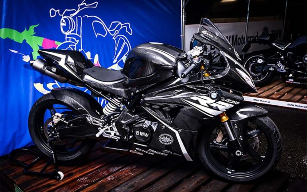 BMW G310RR Supersport 2019 có dàn vỏ bằng sợi carbon