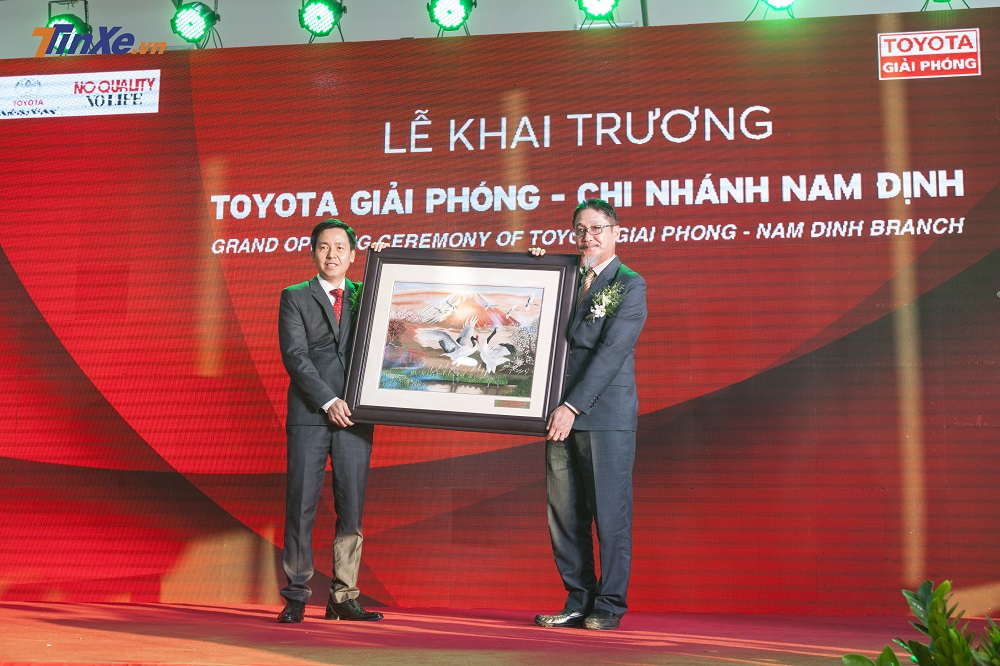Toyota Việt Nam chính thức khai trương đại lý thứ 52 trên cả nước