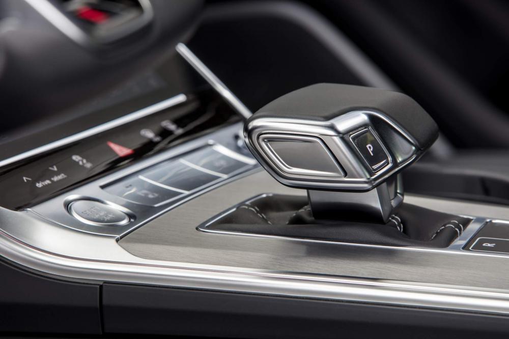 Audi A6 Avant 2019 còn có 2 tùy chọn hộp số tự động Audi A6 Avant 2019 còn có 2 tùy chọn hộp số tự động