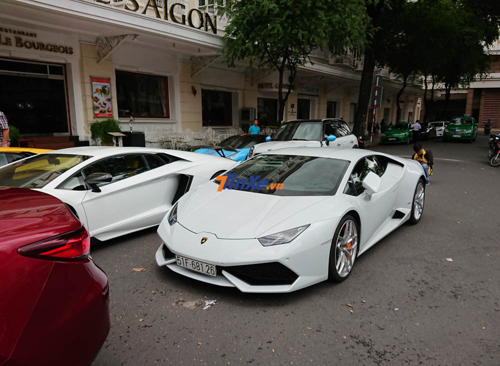 Siêu xe Lamborghini Huracan LP610-4 màu trắng này thuộc diện phân phối chính hãng Siêu xe Lamborghini Huracan LP610-4 màu trắng này thuộc diện phân phối chính hãng