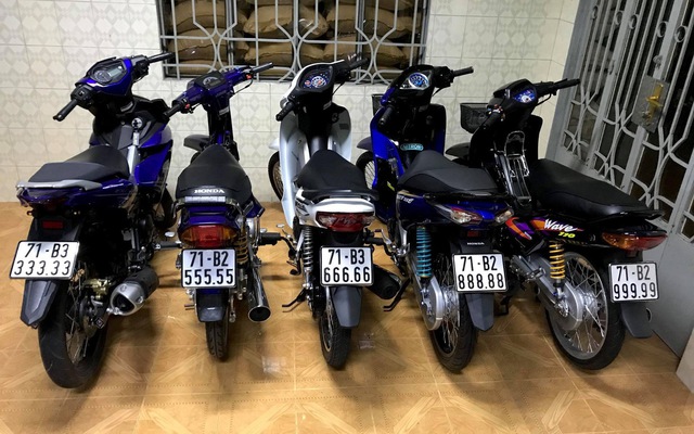 Những chiếc xe mang biển số ngũ quý của dân chơi Bến Tre Những chiếc xe mang biển số ngũ quý của dân chơi Bến Tre