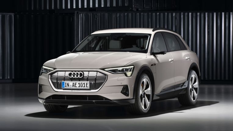 Đánh giá nhanh SUV điện Audi e-tron: hiện đại nhưng không “hại điện”