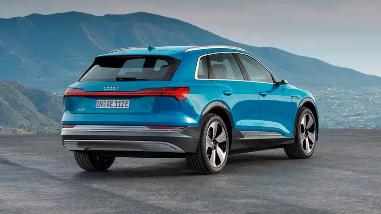 Đánh giá nhanh SUV điện Audi e-tron: hiện đại nhưng không “hại điện”
