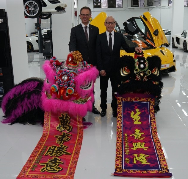 Xưởng dịch vụ McLaren đầu tiên ở Hồng Kông rộng gần 1.000 m2 với 4 khu bảo dưỡng chính Xưởng dịch vụ McLaren đầu tiên ở Hồng Kông rộng gần 1.000 m2 với 4 khu bảo dưỡng chính