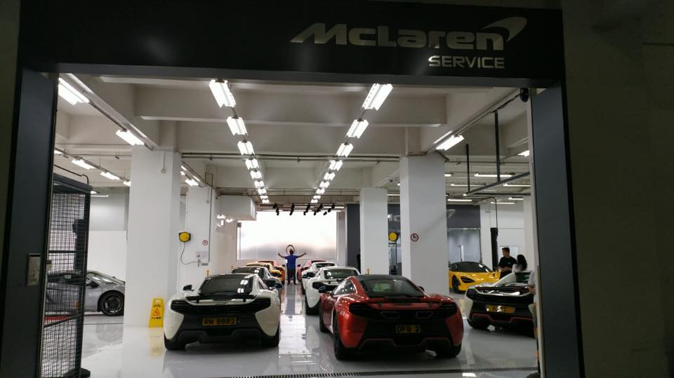 Xưởng dịch vụ này có thể chứa cùng lúc 25 chiếc siêu xe McLaren của giới nhà giàu Hồng Kông đem đến bảo dưỡng Xưởng dịch vụ này có thể chứa cùng lúc 25 chiếc siêu xe McLaren của giới nhà giàu Hồng Kông đem đến bảo dưỡng