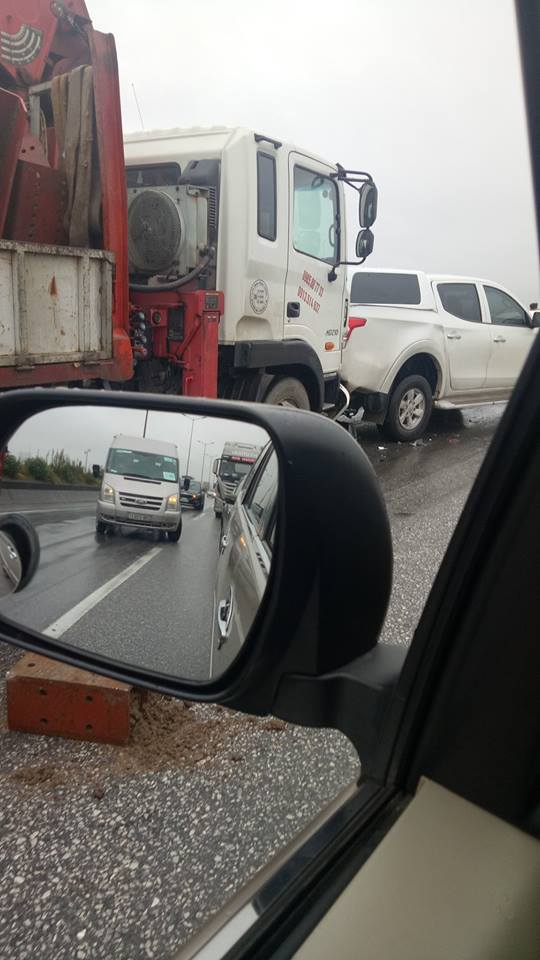 Đâm xe liên hoàn, cầu Thanh Trì ùn tắc hàng tiếng đồng hồ