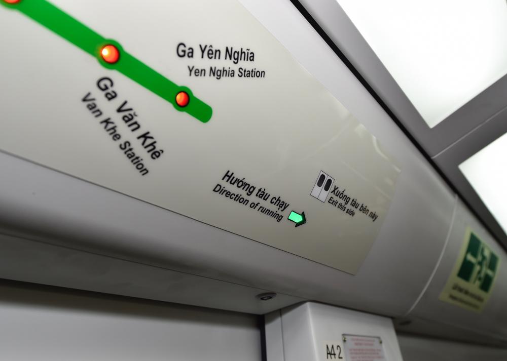 Theo Ban quản lý dự án đường sắt, những ngày vận hành thử đầu tiên, Tổng thầu Trung Quốc sẽ lập 5 đoàn tàu chạy liên tục dọc trên tuyến chính theo cả hai chiều. Mỗi đoàn tàu chạy cách nhau 10 phút và vận hành qua hệ thống điều khiển tự động. Theo Ban quản lý dự án đường sắt, những ngày vận hành thử đầu tiên, Tổng thầu Trung Quốc sẽ lập 5 đoàn tàu chạy liên tục dọc trên tuyến chính theo cả hai chiều. Mỗi đoàn tàu chạy cách nhau 10 phút và vận hành qua hệ thống điều khiển tự động.