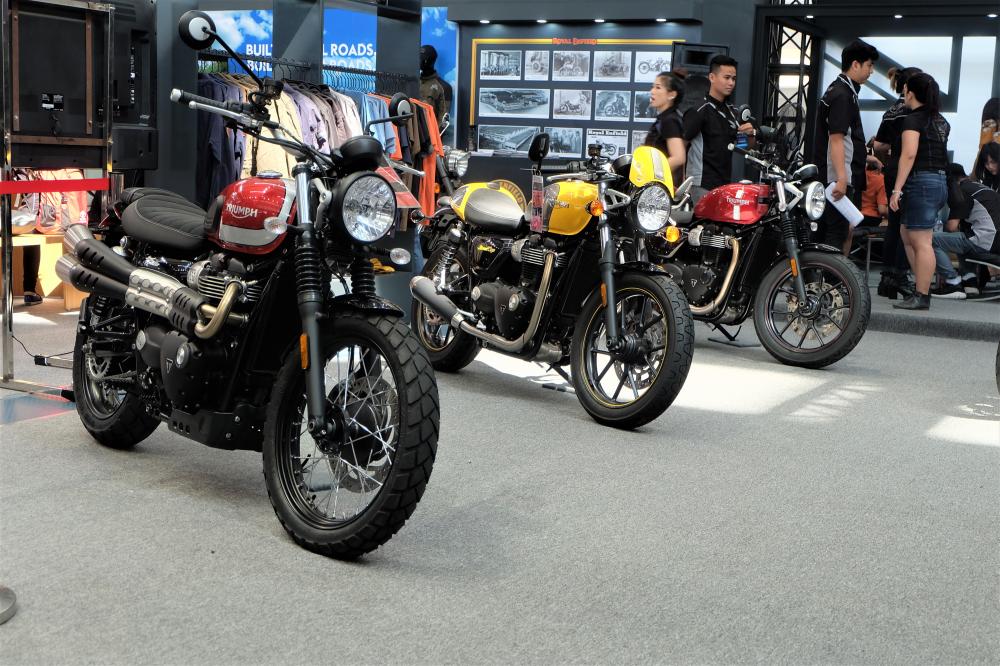 Các thương nhân nhập khẩu xe gắn máy phân khối lớn có dung tích xy lanh từ 175 phân khối trở lên không phải đăng ký cấp Giấy phép nhập khẩu tự động tại Bộ Công Thương. Các thương nhân nhập khẩu xe gắn máy phân khối lớn có dung tích xy lanh từ 175 phân khối trở lên không phải đăng ký cấp Giấy phép nhập khẩu tự động tại Bộ Công Thương.