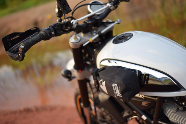 Ducati Scrambler Desert Sled bản độ Touring
