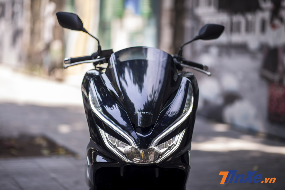 Trải nghiệm Honda PCX Hybrid 2018