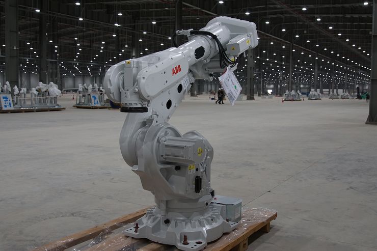 Hơn 1.200 con rô-bốt sẽ được dùng cho công đoạn hàn và lắp ráp thân vỏ