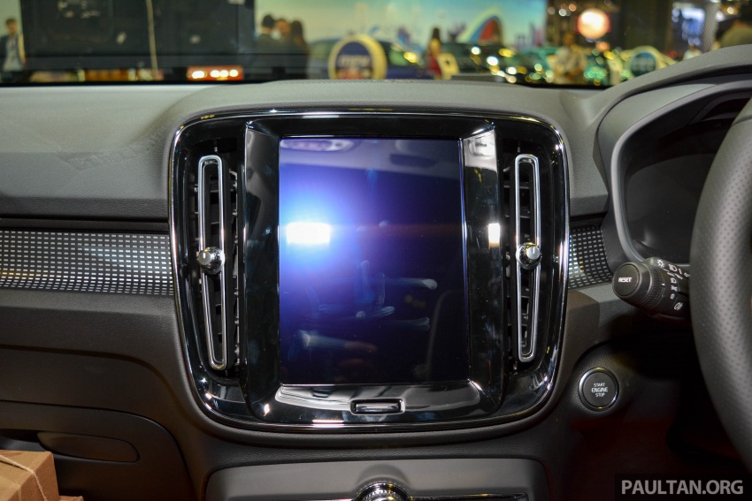 Màn hình 9 inch của hệ thống thông tin giải trí trong Volvo XC40