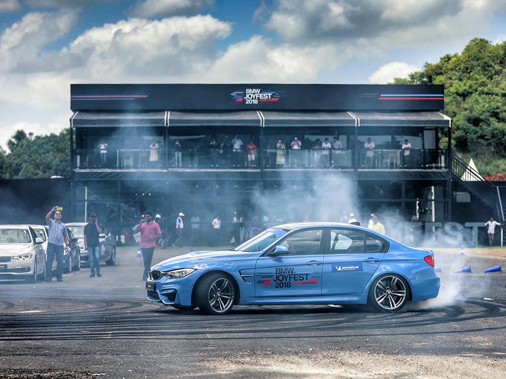 Những màn trình diễn drift và stunt mãn nhãn sẽ diễn ra tại BMW Joyfest 2018.
