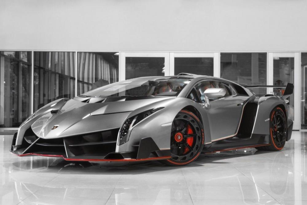 Với chỉ đúng 3 chiếc Lamborghini Veneno Coupe được sản xuất trên toàn thế giới