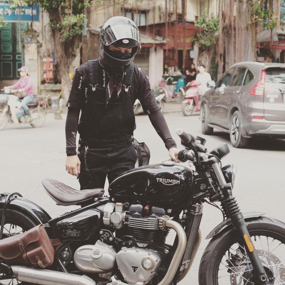 Ngoài xe ô tô thì nam diễn viên Lê Hồng Đăng cũng đang sở hữu Ducati Multistrada và Triumph Bobber. Ngoài xe ô tô thì nam diễn viên Lê Hồng Đăng cũng đang sở hữu Ducati Multistrada và Triumph Bobber.