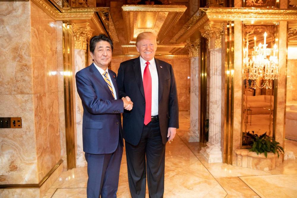 Tổng thống Mỹ Donald gặp gỡ Thủ tướng Nhật Bản Shinzo Abe