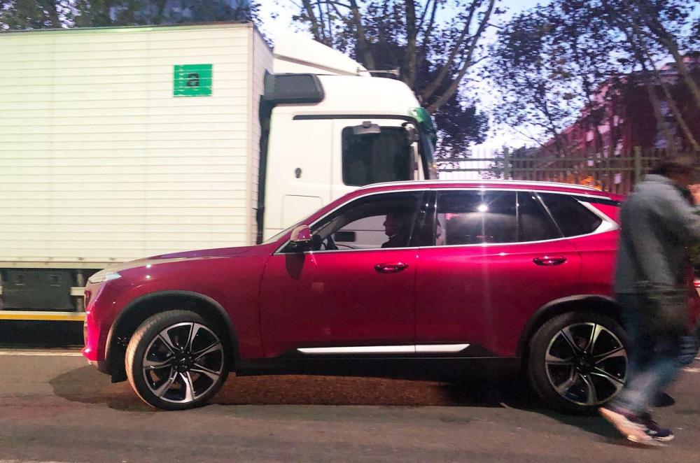 Chiếc SUV của Vinfast đã được chuyển ra khỏi xe chuyên dụng Chiếc SUV của Vinfast đã được chuyển ra khỏi xe chuyên dụng