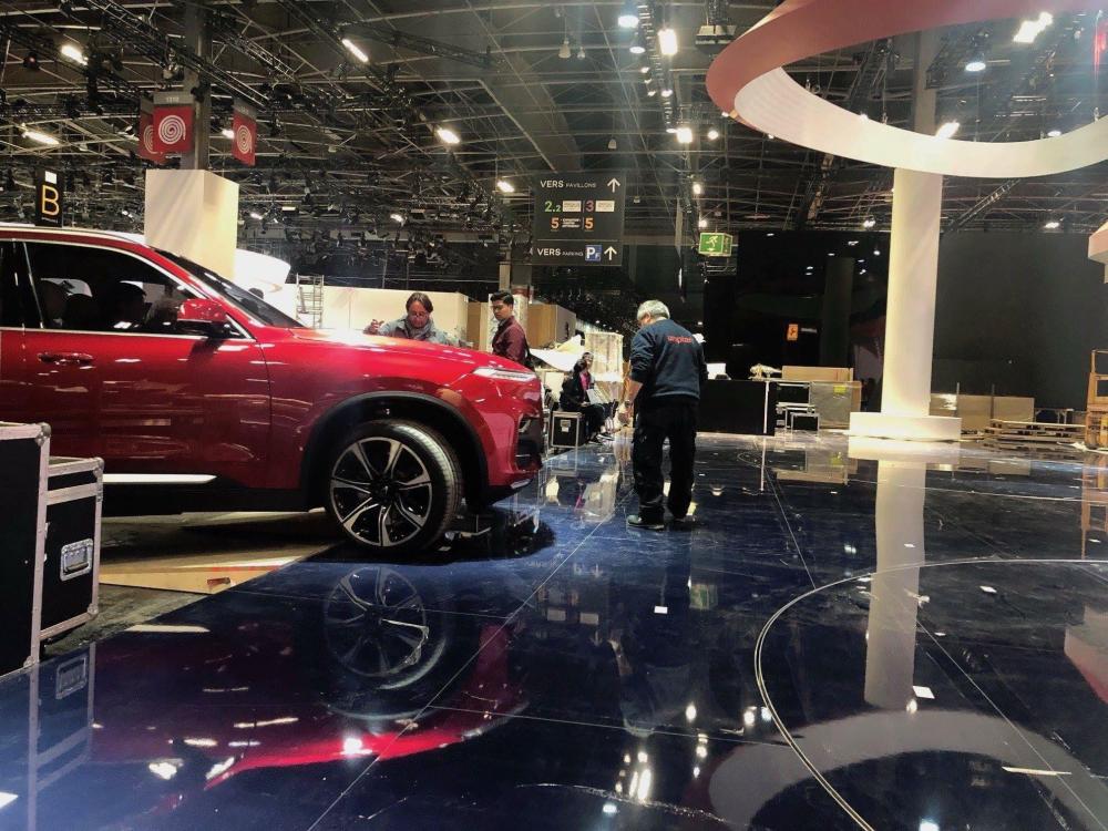 Cả hai xe đã có mặt tại khu vực trưng bày củ Vinfast tại Paris Motor Show 2018 Cả hai xe đã có mặt tại khu vực trưng bày củ Vinfast tại Paris Motor Show 2018