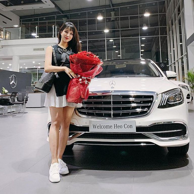 Vừa chia tay Porsche Panamera, Diệp Lâm Anh rước ngay Mercedes-Benz S450 Maybach Vừa chia tay Porsche Panamera, Diệp Lâm Anh rước ngay Mercedes-Benz S450 Maybach