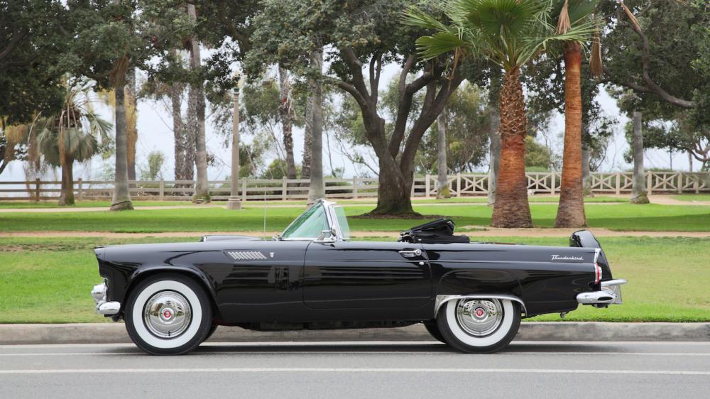 Ford Thunderbird 1956 của minh tinh Marilyn Monroe