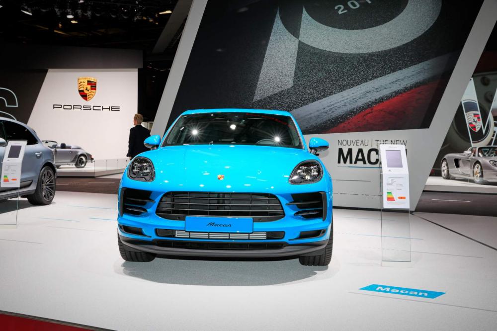 Đầu xe Porsche Macan 2019