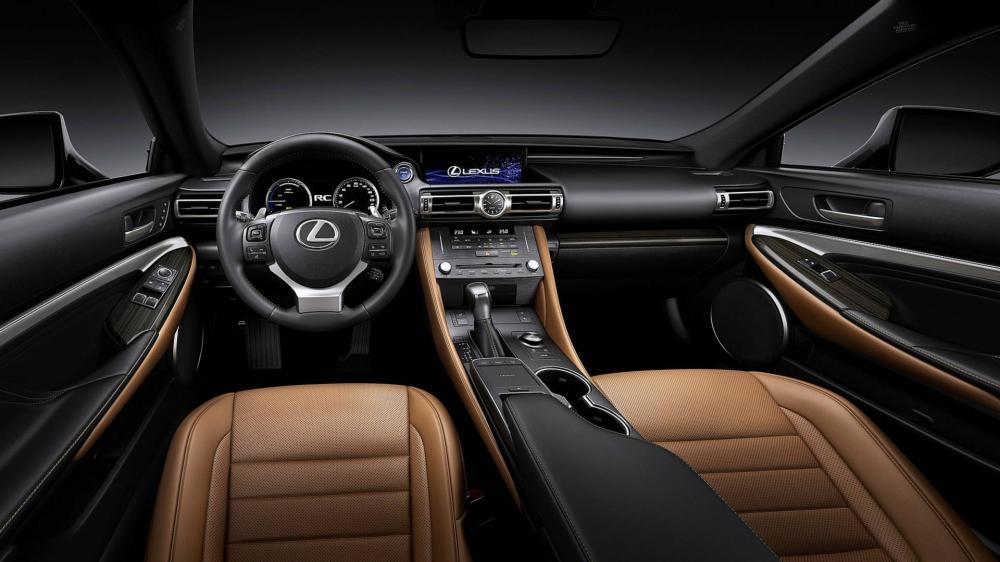 Bố trí khoang lái của Lexus RC 2019