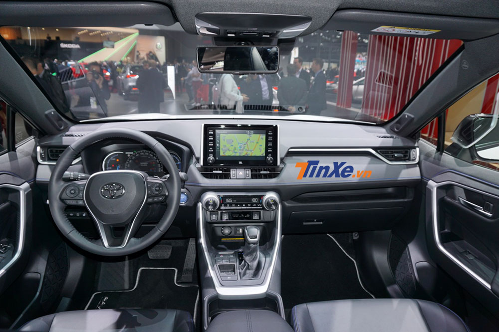 Nội thất bên trong Toyota RAV4 Hybrid 2019