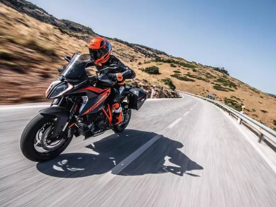 Super Duke GT được nâng cấp về cả động cơ lẫn trang bị Super Duke GT được nâng cấp về cả động cơ lẫn trang bị