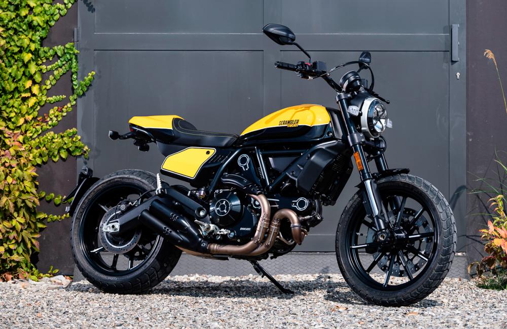 Ducati Scrambler Full Throttle 2019 với dải màu đen vàng khác biệt