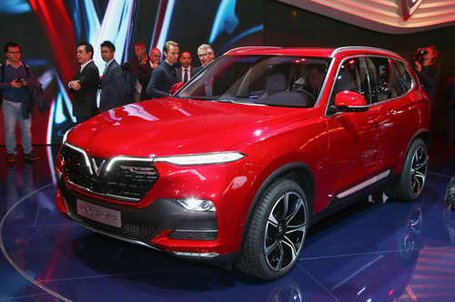 VinFast Lux SA2.0 tại Paris Motor Show