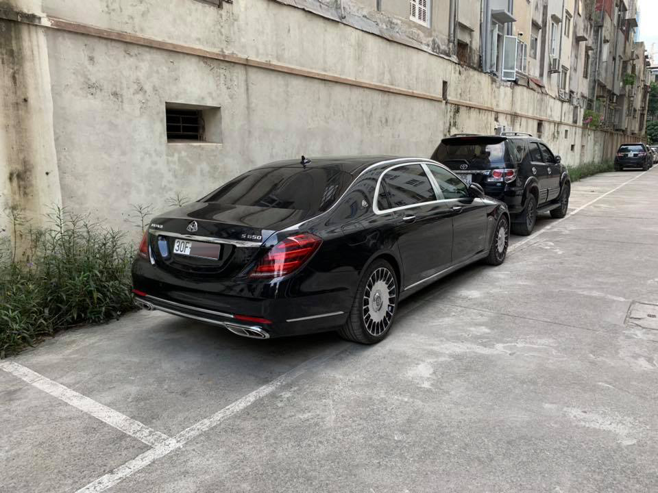 Mức giá lăn bánh cho chiếc Mercedes-Maybach S650 2018 đầu tiên tại Việt Nam ước tính khoảng 16,2 tỷ đồng Mức giá lăn bánh cho chiếc Mercedes-Maybach S650 2018 đầu tiên tại Việt Nam ước tính khoảng 16,2 tỷ đồng