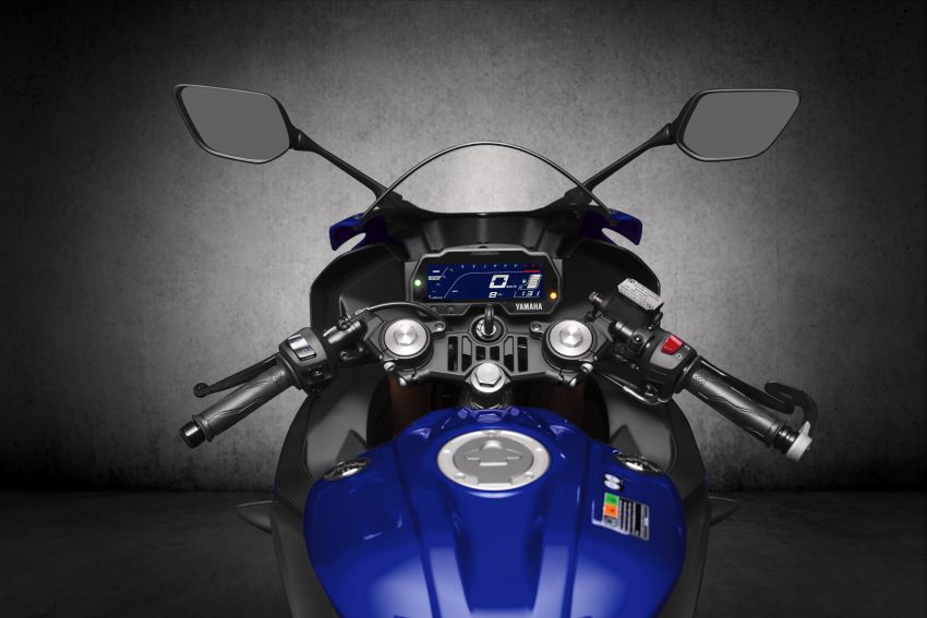 Bình xăng xe có thiết kế giống với Yamaha R1 Bình xăng xe có thiết kế giống với Yamaha R1