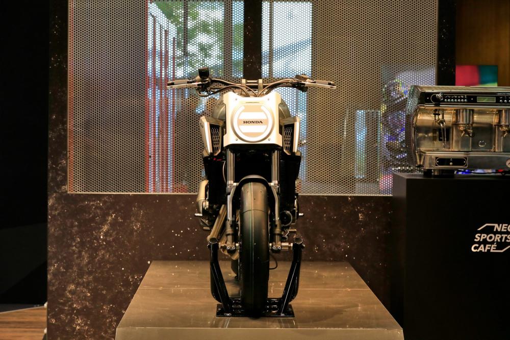 Điểm khác biệt của bản concept mới nhất này nằm ở cụm đèn pha và một số chi tiết thân vỏ