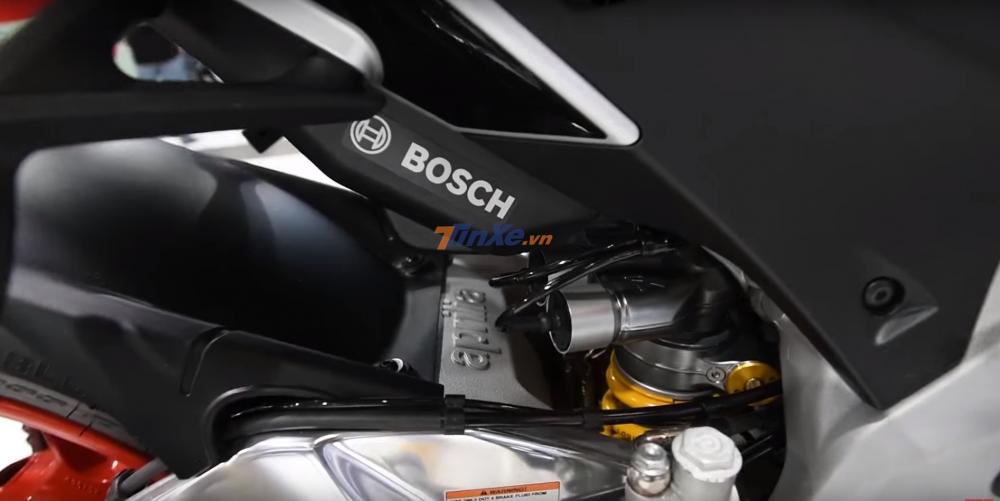 Aprilia Tuono V4 1100 Factory tại triển lãm Intermot 2018 Aprilia Tuono V4 1100 Factory tại triển lãm Intermot 2018