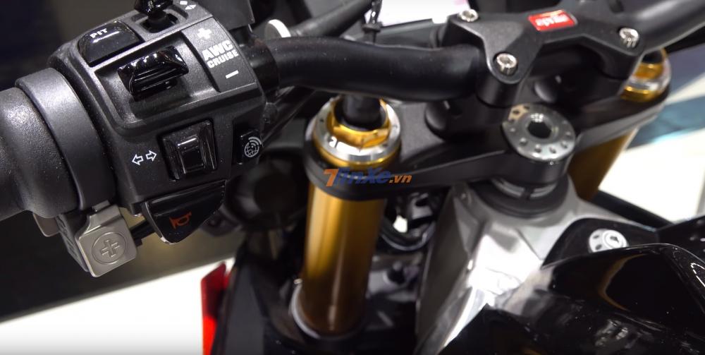 Aprilia Tuono V4 1100 Factory tại triển lãm Intermot 2018 Aprilia Tuono V4 1100 Factory tại triển lãm Intermot 2018