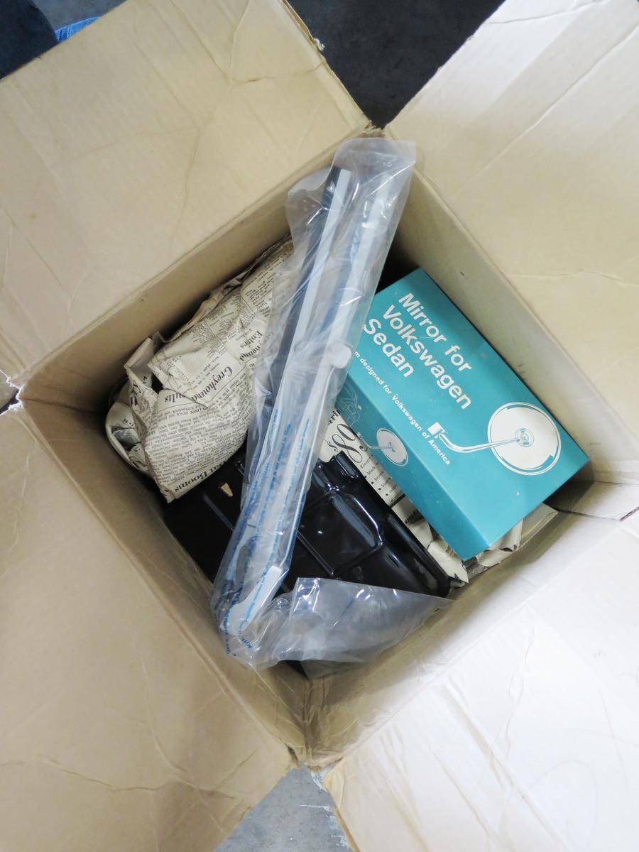 Một số trang bị còn được giữ nguyên trong hộp và chưa từng được lắp lên xe