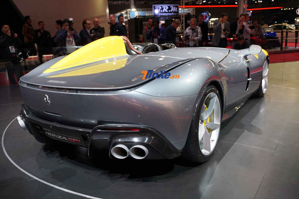 Chỉ có đúng 499 chiếc Ferrari Monza SP1 và SP2 được sản xuất