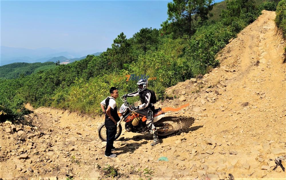 Lực lượng hỗ trợ cho cuộc đua lần này khá thưa và các điểm đánh dấu đường chưa thực sự hợp lý và rõ ràng nên khá nhiều thí sinh lạc đường Lực lượng hỗ trợ cho cuộc đua lần này khá thưa và các điểm đánh dấu đường chưa thực sự hợp lý và rõ ràng nên khá nhiều thí sinh lạc đường